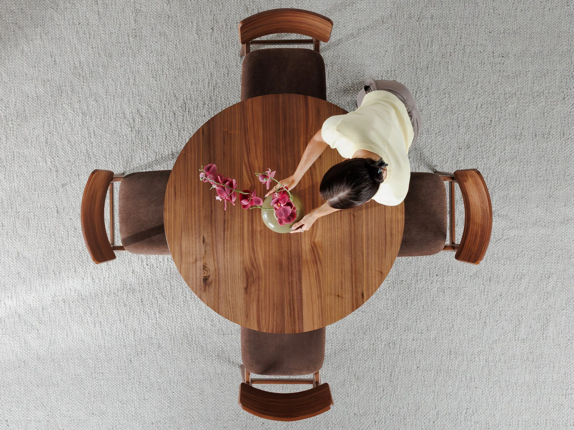Round Dining Set - The Family - Image 63